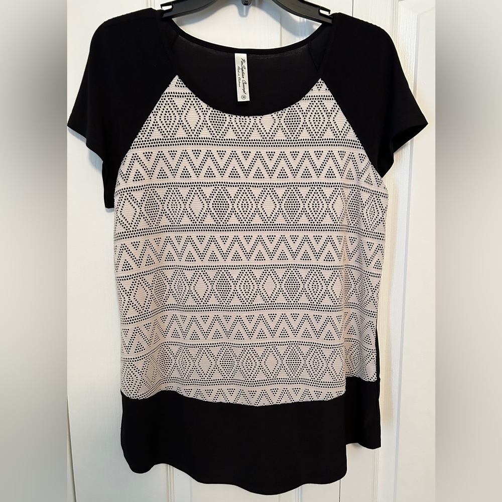 PerSeption: Black/cream short sleeve top, size M